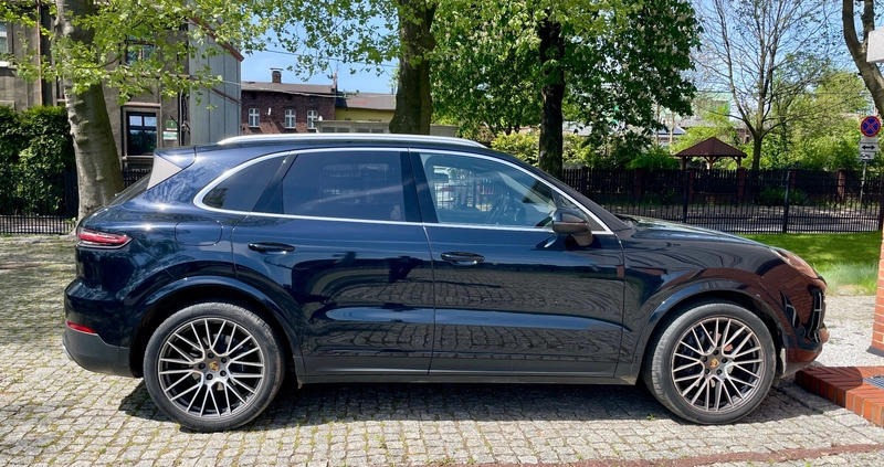 Porsche Cayenne cena 320000 przebieg: 109000, rok produkcji 2020 z Gliwice małe 46